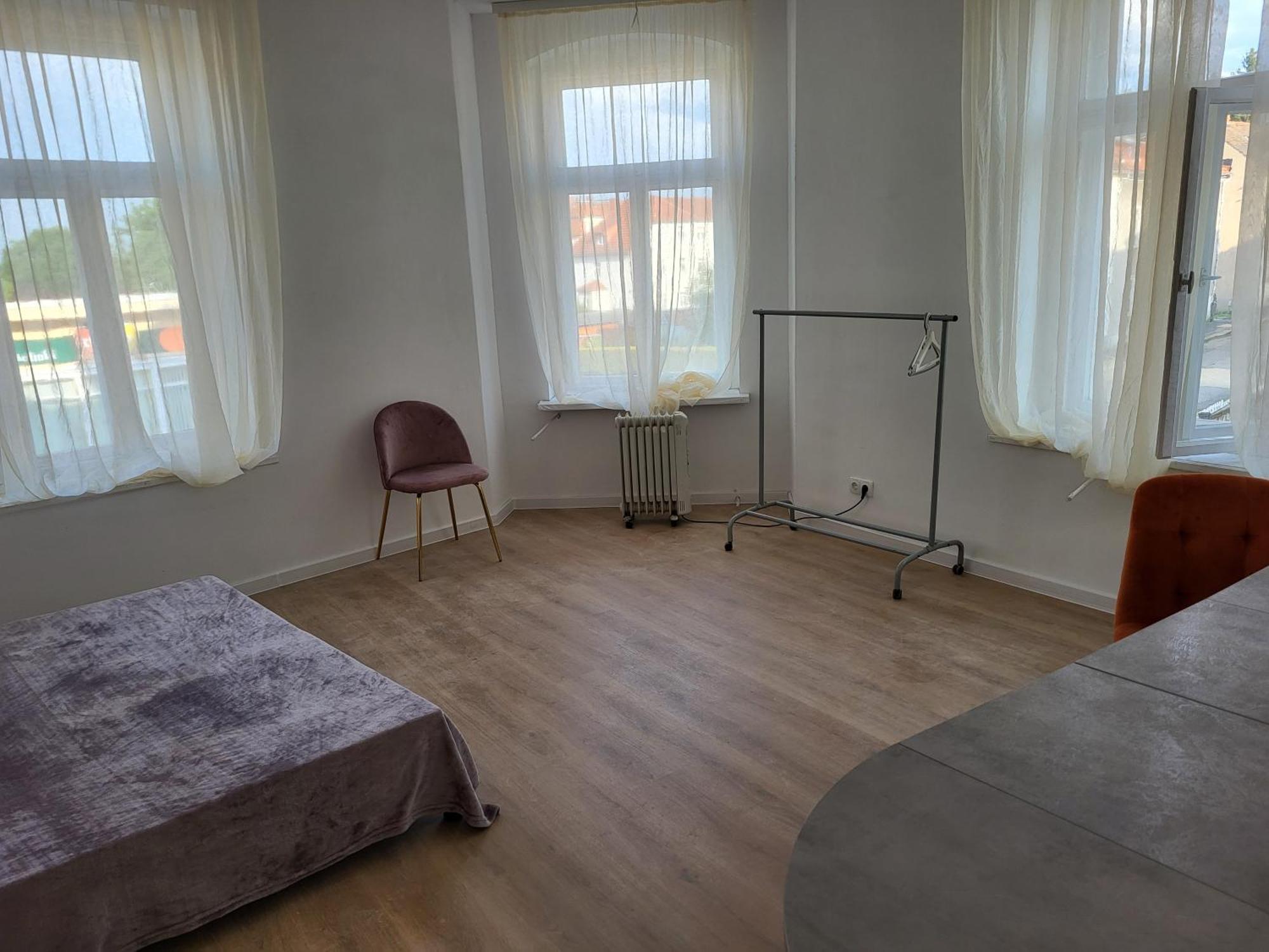 Volkshaus Hbf Wg & Serviced Apartments Zittau Exterior photo